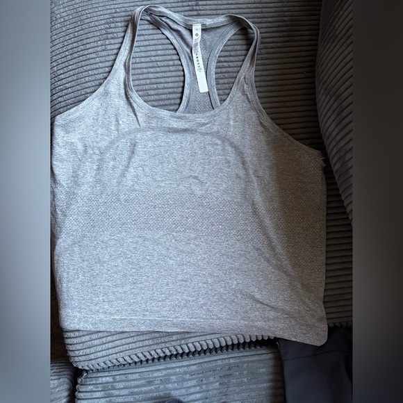 Swiftly Tech Racerback Tank Top 2.0 Waiste Length - Picture 1 of 7